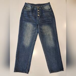 Vintage High-Waisted Mom jeans!